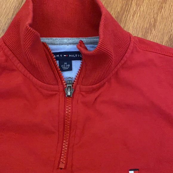 Tommy Hilfiger red striped quarter zip top sz M - Picture 2 of 3